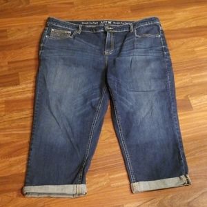 APT.9 Straight Leg Jean Capris